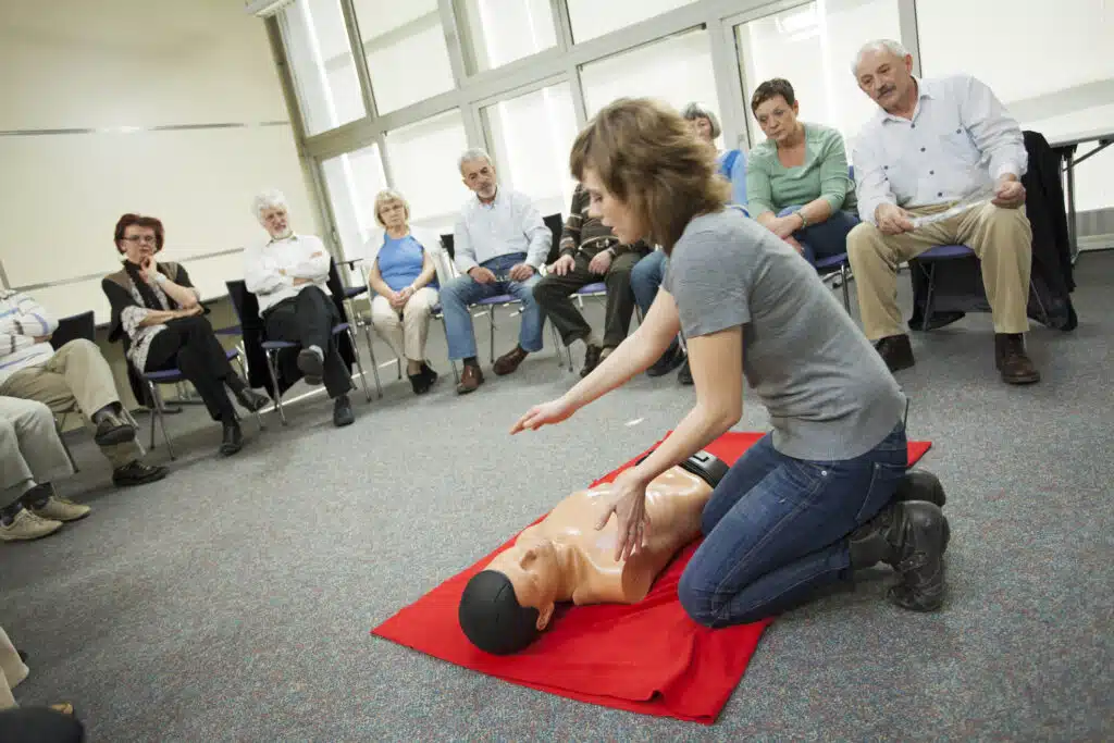 CPR Class Instructor to Student Ratio, CPR and First-aid group courses, CPR Discount Classes in Alameda